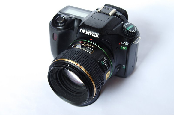 Pentax SMC P-DA* 55mm f/1.4 SDM